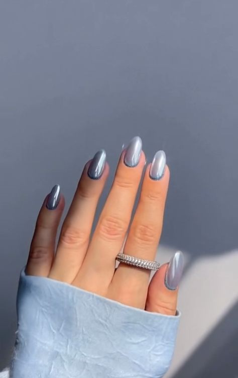 Ombre Chrome Nails, Blue Chrome Nails, Hippie Nails, Holographic Nail Polish, Nail Swag, Holographic Nails, Minimalist Nails, Chic Nails, Dope Nails