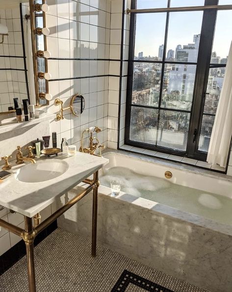 Appartement New York, Ludlow Hotel, City Bathrooms, Bad Inspiration, Aesthetic Rooms, Dream Apartment, Dream Rooms, House Inspo, Dream Home Design