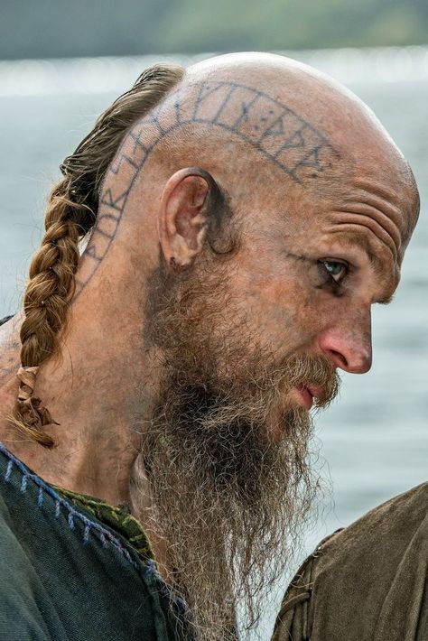 Viking Makeup, Viking Head, Rune Tattoo, Norse Tattoo, Hipster Man, Male Makeup, Head Tattoos, Viking Style, Viking Tattoos