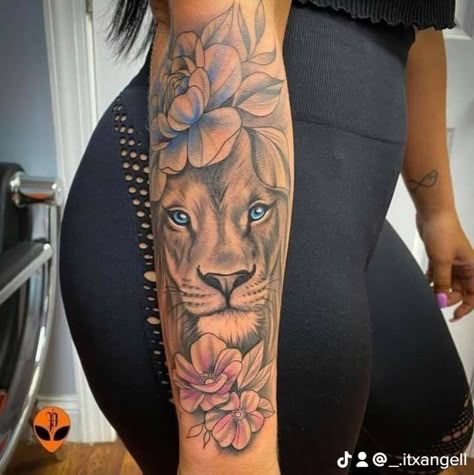 Thigh Piece Tattoos, Cute Shoulder Tattoos, Word Tattoo Ideas, Arm Sleeve Tattoos For Women, Lioness Tattoo, Feminine Tattoo Sleeves, Word Tattoo, Hand Tattoos For Girls, Palm Tattoos