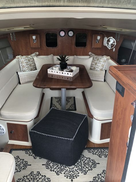 Houseboat Decorating Ideas Boat Interior, Boat Cabin Interior Ideas, Boat Interior Ideas Cabins, Boat Decorating Ideas Interiors, Yacht Decor Boat Interior, Yacht Interior Decor, Cuddy Cabin Boat, Carver Boats, Boat Table