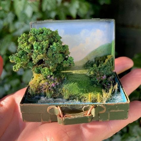 Mint Tins, Miniature Rooms, Mini Things, Miniature Crafts, Miniature Fairy Gardens, Miniature House, Miniature Model, English Countryside, Paper Sculpture