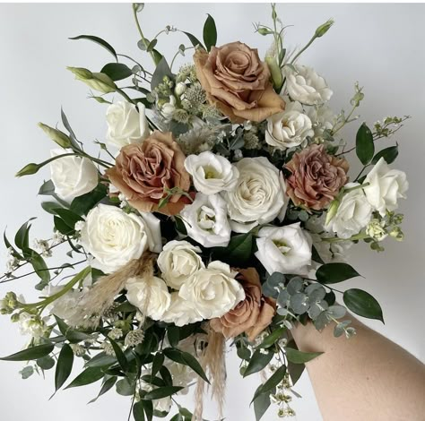 Dusty Rose Neutral Wedding, Earthy Tones Wedding Flowers, White And Toffee Wedding Flowers, Cappuccino Rose Bridal Bouquet, Toffee Rose Bridal Bouquet, Wedding Bouquet Earth Tones, Toffee Rose Wedding Flowers, Neutral Tone Wedding Bouquet, Earth Tone Wedding Bouquets