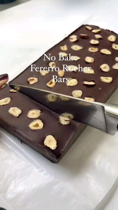 Makanan Rendah Kalori, Biscuits Diététiques, Hazelnut Butter, Small Bars, Healthy Food Dishes, Medjool Dates, Sweet Snacks Recipes, Healthy Sweets Recipes, Ground Almonds