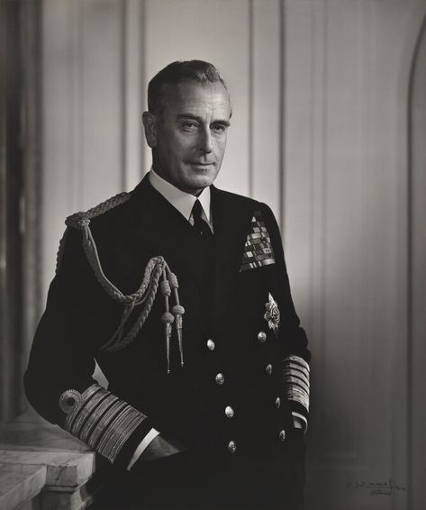 Louis Mountbatten, Lord Mountbatten, Romanian Royal Family, Admiral Of The Fleet, Yousuf Karsh, German Royal Family, Royal Navy Officer, Edward Viii, English Royalty