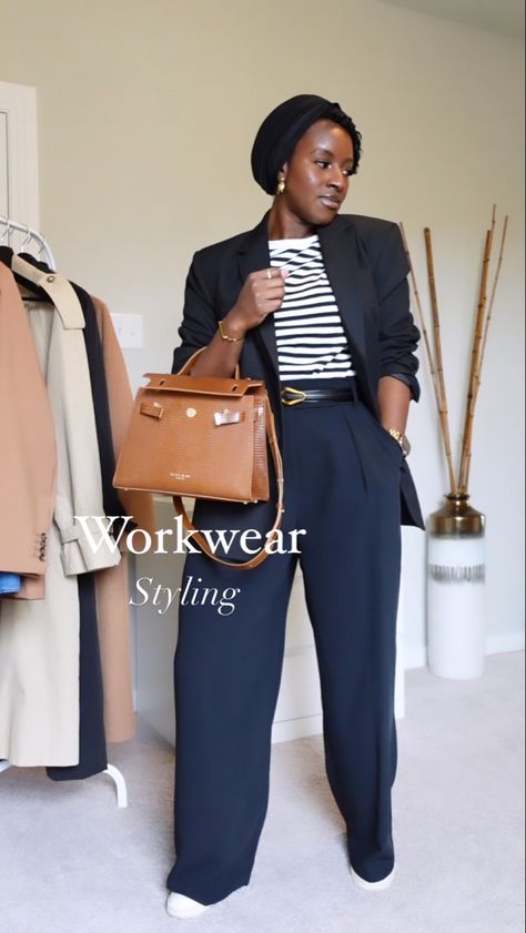 Minimal workwear outfit Modest Workwear, Chic Workwear, Minimal Chic, It's Cold, Casual Outfit, Spring Outfit, Spring Outfits, How To Look Better, Work Wear