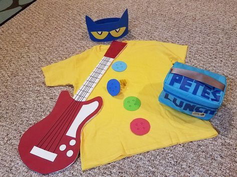 Pete The Cat Outfit, Pete The Cat Halloween Costume, Book Character Costume, Pete The Cat Costume, Book Character Day, Character Dress Up, Book Character Costumes, Book Day Costumes, Cat Book