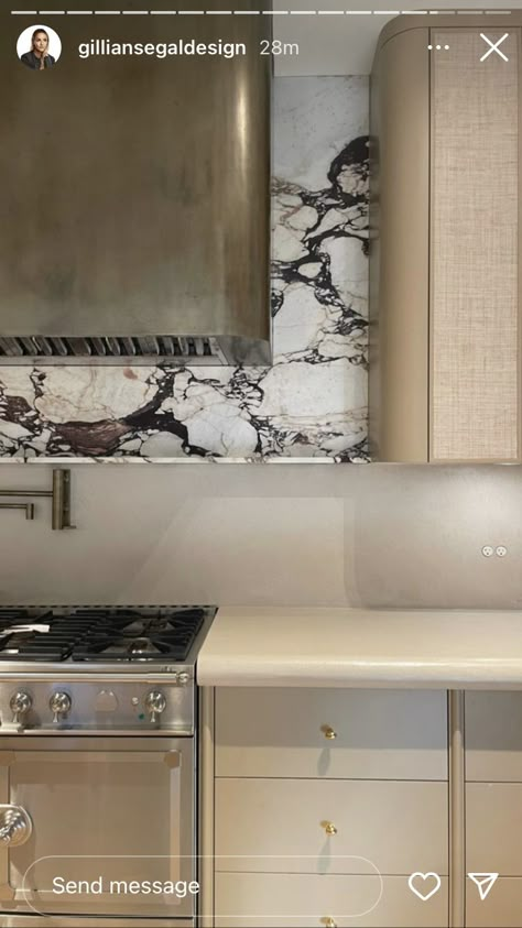 Marble Hoods In Kitchen, Calcutta Kitchen, White Subway Tiles Kitchen, White Subway Tiles Kitchen Backsplash, Subway Tiles Kitchen, White Subway Tile Kitchen, Metal Range Hood, Duplex Ideas, Tiles Kitchen Backsplash