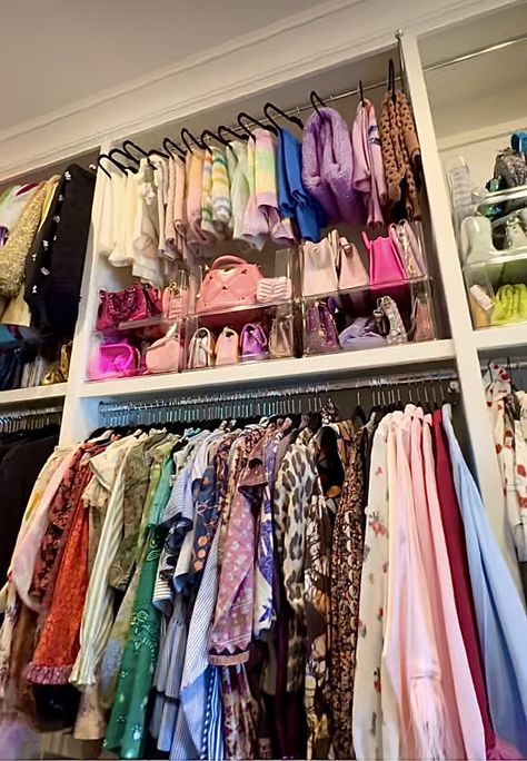 Womens Dressing Room Ideas, How To Decorate A Walk In Closet, Walk In Closet Colorful, Girly Dressing Room, Y2k Walk In Closet, Girly Closet Ideas, Reorganize Closet, Y2k Closet, Apartment Therapy Small Spaces