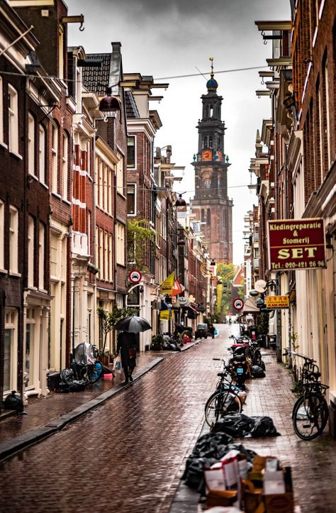 How much spending money do I need for a weekend in Amsterdam? Amsterdam Pictures, Amsterdam Red Light District, Visit Amsterdam, I Amsterdam, Van Gogh Museum, Amsterdam Travel, Amsterdam City, Amsterdam Netherlands, Air France