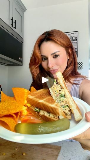 Sometimes the simplest ingredients make the best foods and what’s better than a tuna sandwich with the creamiest mayo? @bestfoodsmayonnaise... | By NataaliajoyFacebook Tuna Mayo Sandwich, Tuna Protein, Tuna Dishes, Mayo Sandwich, Tuna Mayo, Tuna Salad Sandwich, Tuna Sandwich, Tuna Salad, Fish Recipes