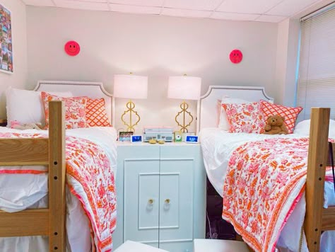 Dorm Chandelier, Auburn Dorm Room Quad, Clemson Dorm Room, Pink And Orange Dorm Room Aesthetic, Clemson Dorm Room Ideas, Matching Dorm Room Ideas, Clemson Dorm, Unc Dorm, Bama Dorm