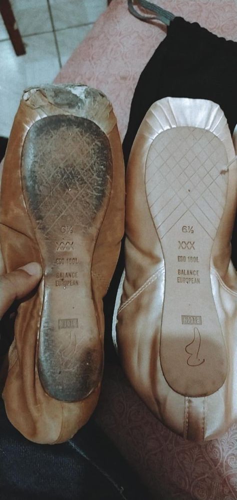 bloch pointe shoes. ballet Bloch Pointe Shoes, Bloch Ballet, Pointe Shoes Ballet, Ballet Pointe, Ballet Pointe Shoes, Ballet Core, Pointe Shoes, Ballet Dance, Old And New