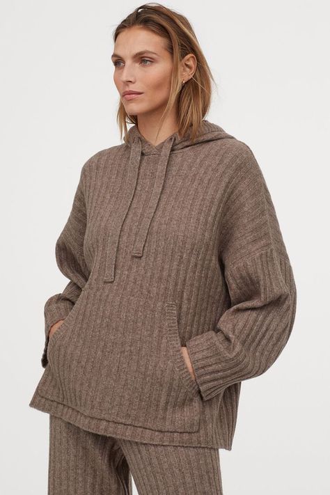 H&M Rib-Knit Wool-Blend Hoodie Ribbed Hoodie, Chic Outerwear, Shirts Women Fashion, Comfy Dresses, Denim And Supply, Knit Hoodie, Workout Hoodie, Basic Outfits, Everyday Items