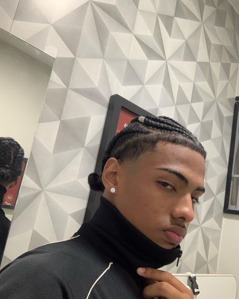 Growing Hair Men, Fade Haircut Curly Hair, Taper Fade Curly Hair, Black Hair Cuts, Cornrow Hairstyles For Men, Braids For Boys, Taper Fade Haircut, Light Skin Men, Dark Skin Boys