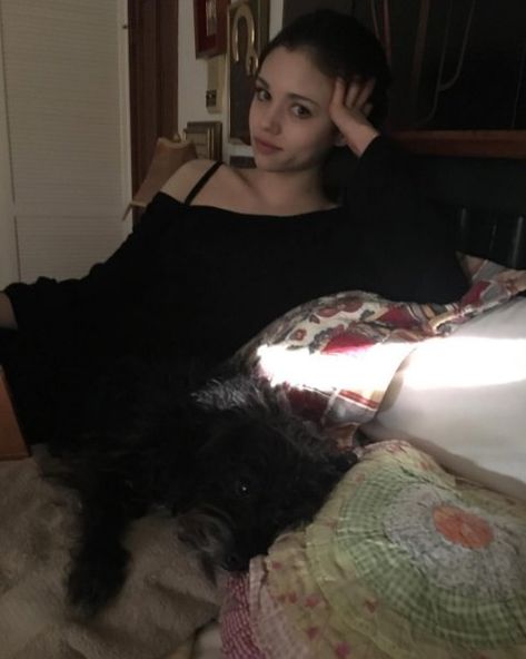 India Eisley (@indiaeisleyarmy) / Twitter India Eisley Movies, India Eisley, New Iron Man, Neville Longbottom, Lily Rose, 가을 패션, Face Claims, Woman Face, Favorite Celebrities