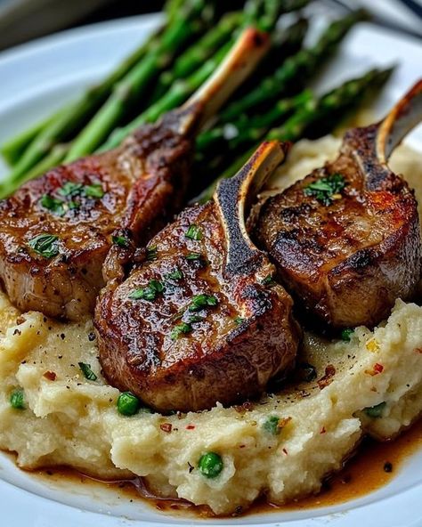 Recipes Cookery Healthy Lamb Chop Recipes, Lamb Chop Aesthetic, Lamb Chops Aesthetic, Easy Lamb Chop Recipes Pan Seared, Lamb Chops And Couscous, Lamb Chops Recipe, Healthy Aesthetic, Gourmet Food Plating, Lamb Chop