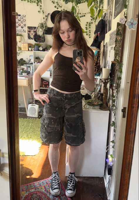 Cute Outfits With Long Shorts, 90s Summer Grunge Outfit, Grunge Athletic Outfits, Marceline Aesthetic Outfits, Midwest Emo Summer Outfits, Grunge Y2k Outfits Summer, Alt Summer Clothes, Summer Clothes Grunge, Grunge Outfit Inspo Summer