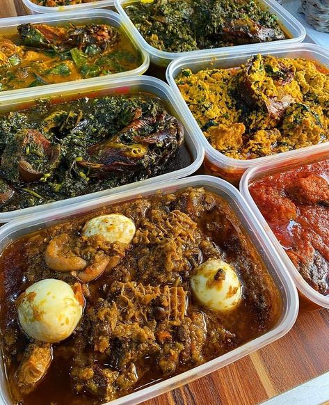 Yoruba Food, Ofada Sauce, Naija Babe, Food Tray Ideas, Egusi Soup Recipes, Nigerian Dishes, Nigeria Food, Ghanaian Food, African Recipes Nigerian Food