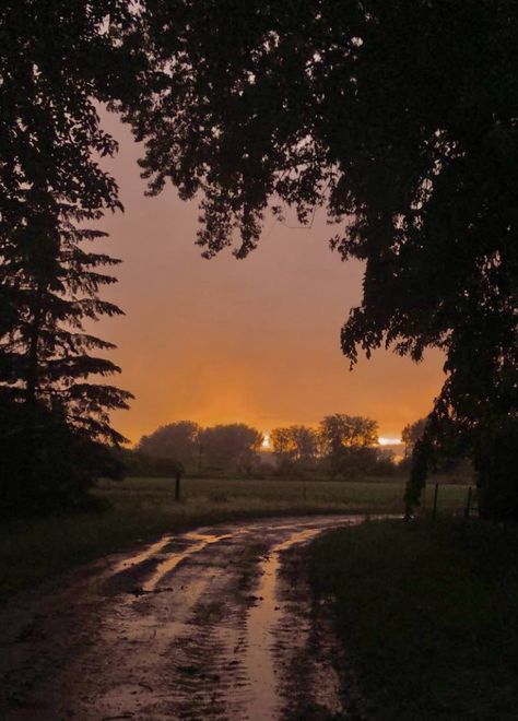 Sun After Rain Aesthetic, After Rain Aesthetic, Tornado Aesthetic, Sun After Rain, Sunset After Rain, Sky After Rain, Landscapes Sunset, Tornado Season, Tornado Pictures