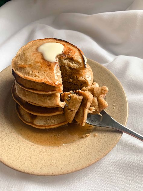 fluffy oat flour pancakes Oat Flour Pancakes, Pumpkin Protein Pancakes, No Flour Pancakes, Summer Food Party, Flour Pancakes, Oat Pancakes, Oatmeal Pancakes, Pancake Stack, Pumpkin Pancakes