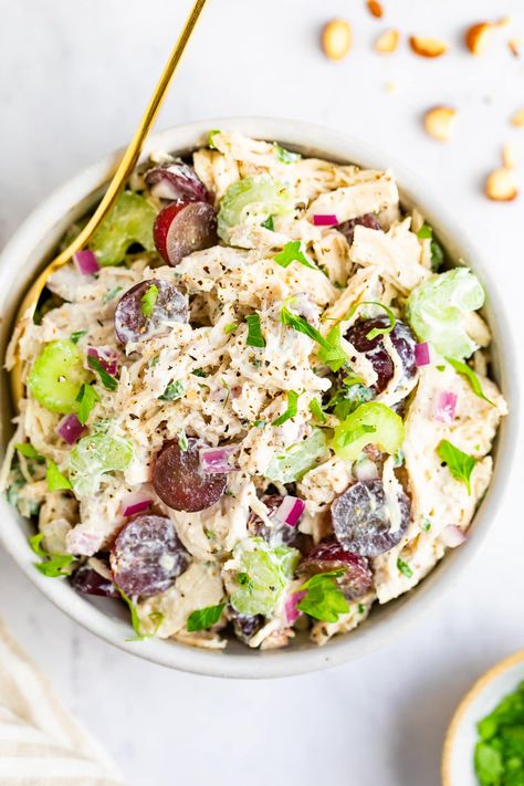 Chicken Salad With Greek Yogurt, Salad Appetizer Cups, Greek Yogurt Chicken Salad, Yogurt Chicken Salad, Healthy Chicken Salad Recipe, Greek Yogurt Chicken, Rotisserie Chicken Salad, Eating Bird Food, Yogurt Chicken