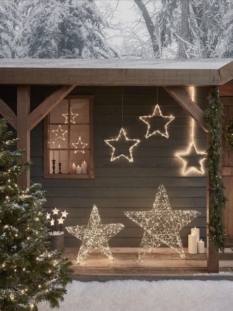 Hanging Star Light, Christmas Entry, Christmas Lights Outside, Potted Christmas Trees, Christmas Tree Lots, Christmas Doormat, Christmas Front Porch, Christmas Porch Decor, Outdoor Christmas Lights