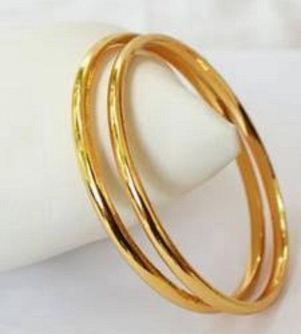 9 Beautiful 4 Gram Gold Bangles Designs And Images Plain Gold Bangles, Gold Bangles Indian, Gold Bangle Set, Bangles Gold, Wedding Jewellery Collection, Gold Plated Bangles, Bangles Jewelry Designs, Gold Bangles Design, Gold Jewelry Simple