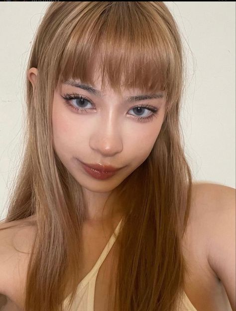 Milk Honey Hair Color, Brown Blonde Hair Korean, Brown To Blonde Hair With Bangs, Maple Amber Milk Tea Brown Hair, Light Brown Aesthetic Hair, Korean Honey Brown Hair, Caramel Hair On Asian, Golden Light Brown Hair Honey Caramel, Beige Hair Asian