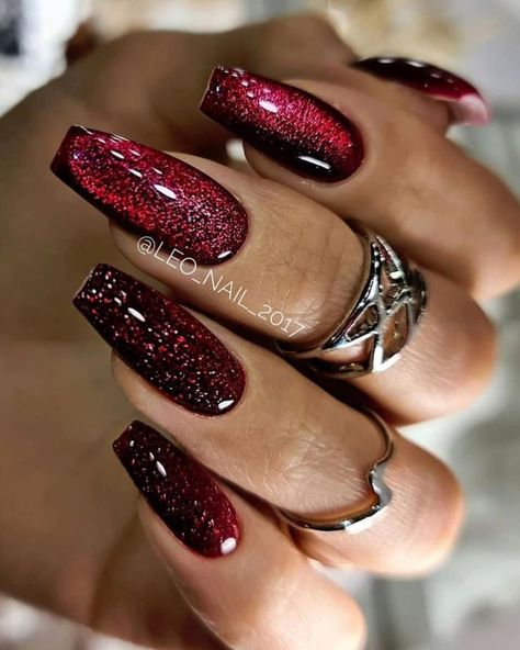 Velvet Nails, Chrome Nails Designs, Red Acrylic Nails, Dope Nail Designs, Glamorous Nails, Pretty Nail Art Designs, Cat Eye Nails, Sparkle Nails, Glitter Nail