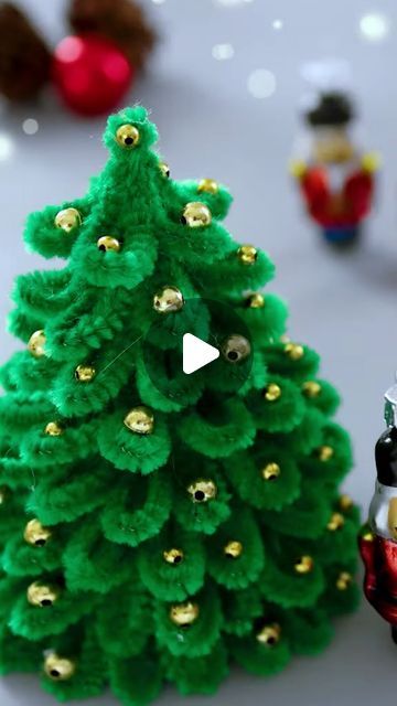 MiLena on Instagram: "DIY Fluffy Christmas tree🎄 #diy #handmade #christmas #decor" Make A Mini Christmas Tree, How To Make Tiny Christmas Trees, Christmas Tree Ideas Handmade, Fluffy Christmas Trees, Christmas Tree With Pipe Cleaners, Diy Christmas Tree Table Decor, Pipe Cleaner Xmas Tree, Diy Christmas Decorations Easy Bedroom, Diy Pipe Cleaner Christmas Tree