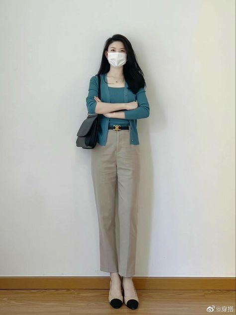 Korean Women Fashion Classy, Kdrama Office Outfits Women, Modest Fashion Outfits Classy, Korean Work Outfit, Business Casual Korean, Outfit Kantor, Tita Outfit, Office Ootd, Smart Casual Women Outfits