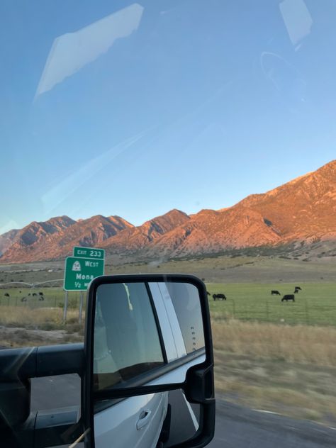 Pretty Visuals, Mountain Drive, Car View, Desert Road, Life Vision Board, Chris Stapleton, Desert Vibes, Sky Pictures, California Travel Road Trips