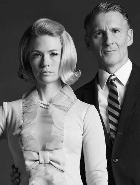 Betty Francis (January Jones) and Henry Francis (Christopher Stanley) Betty Draper Style, Jessica Pare, Betty Draper, Boring People, Mad Men Fashion, January Jones, Don Draper, Jon Hamm, Mad Women