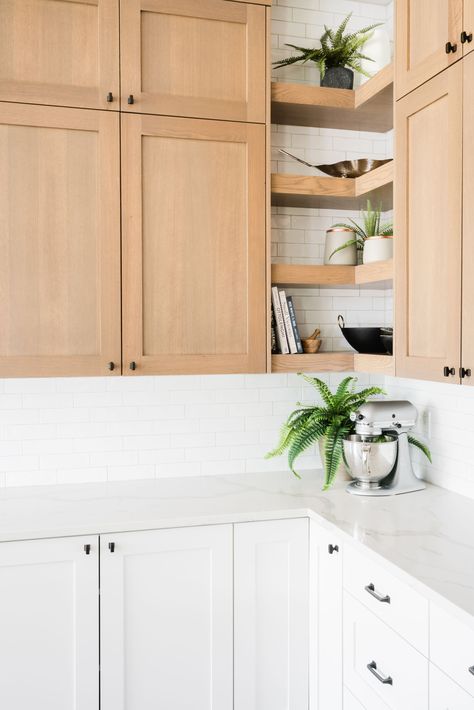 oak point kitchen two tone cabinets Kitchen Corner Floating Shelves, Corner Floating Shelves Kitchen, Corner Drawers In Kitchen, Corner Shelves Kitchen, Kitchen Corner Ideas, Model Dapur, Corner Kitchen Cabinet, Farmhouse Kitchen Remodel, Kabinet Dapur