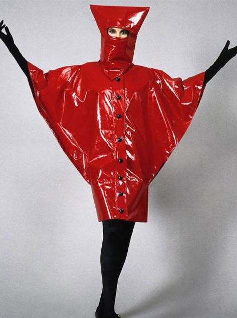 Pierre Cardin Space Age 1960s Fashion, Pierre Cardin 60s Space Age, Distortion Fashion, Pierre Cardin Space Age, Pierre Cardin 60s, Pierre Cardin Fashion, Burnt Norton, Retro Futurism Fashion, Space Age Fashion