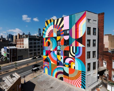 A Pop of Color on Public Spaces | ArchDaily Drawing Photo, Floor Murals, Colossal Art, Murals Street Art, Mural Design, Arts District, Spring Art, Mural Wall Art, Public Spaces