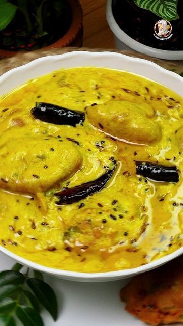 Bihari Thekua Recipe, Kadi Recipe, Pyaz Kachori, Kadhi Recipe Video, Chicken Kadai Recipe, Chickpea Flour, Fenugreek Seeds, Red Chilli, Curry Leaves