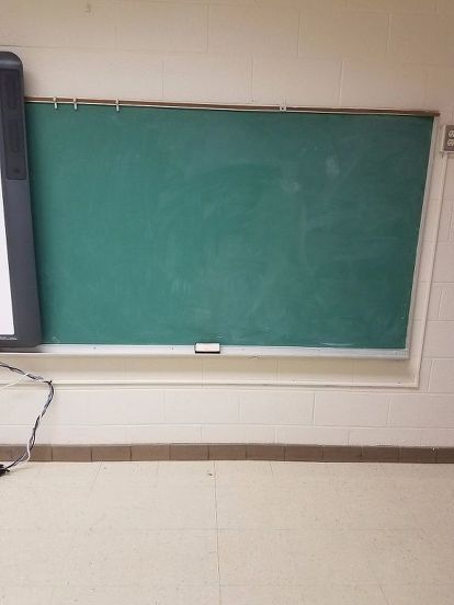 As a long-time classroom teacher, I just can’t understand the trend toward chalkboard paint. In the classroom, where one needs to write constantly on the board for 6-7 periods a day, no one is fond of the chalk dust. I will admit that it’s cute for one-time use on labels. In the classroom, it becomes a real problem, getting into the tiniest crevice. It gets on your hands and clothes, and accumulates everywhere. This causes problems with our technology, as well as creating a place… Dipped Furniture, Classroom Chalkboard, Wall Vase Decor, Painting Laminate Countertops, Dry Erase Paint, Roman Shade Tutorial, Chalkboard Classroom, Diy Fireplace Mantel, Cheap Tiles