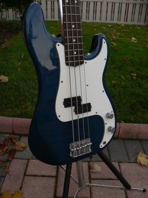 Blue Bass Aesthetic, Blue Bass Guitar, Groove Theory, I Love Bass, Pretty Guitars, Electric Guitar Design, All About That Bass, Guitar Obsession, Custom Electric Guitars