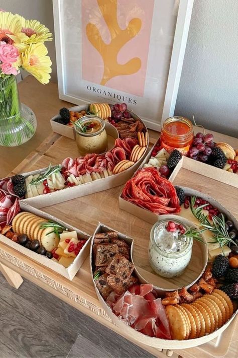 Graduation Charcuterie, Charcuterie Numbers, Food College, High School Graduation Party Ideas, Graduation Food, Graduation Party Ideas, High School Graduation Party, Study Sessions, High School Graduation