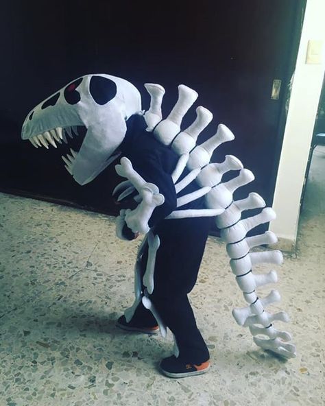 Halloween Outfits For Kids, Dino Costume, Baby First Halloween, Dinosaur Costume, Halloween Masquerade, Halloween This Year, Fantasias Halloween, Family Halloween Costumes, Old Lady