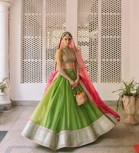 Hussain Rehar, Indian Outfits Lehenga, Wedding Lehenga Designs, Lehenga Designs Simple, Bridal Lehenga Collection, Indian Dresses Traditional, Pink Lehenga, Indian Bridal Dress, Traditional Indian Outfits