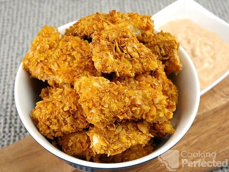 Chicken With Corn Flakes, Corn Flake Chicken, Cornflake Recipes, Chicken With Corn, Cornflake Chicken, Corn Flake, Fringe Bikinis, Corn Flakes, Air Fryer Recipes Easy