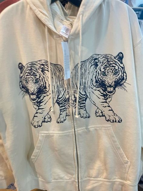 Hoodie Tattoo, Embroidery Shirts, Hoodie Cream, Tiger Hoodie, Blue Tiger, Tiger Tattoo, Shirt Embroidery, White Tiger, Embroidered Hoodie