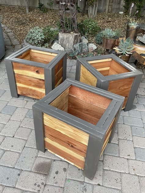 Redwood Projects, Redwood Planter Boxes, Wooden Planter Boxes Diy, Small Decks, Planter Box Designs, Large Planter Boxes, Diy Wooden Planters, Outdoor Planter Boxes, Cedar Planter Box