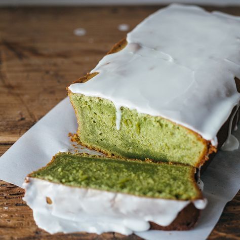 Matcha Pound Cake with Almond Glaze | This pound cake recipe combines toasty matcha and a sweet almond glaze for a delicious, moist loaf. Matcha Loaf, Almond Glaze Recipe, Matcha Pound Cake, Green Tea Muffins, Matcha Almond, Almond Glaze, Matcha Green Tea Recipes, Moist Pound Cake, Green Desserts