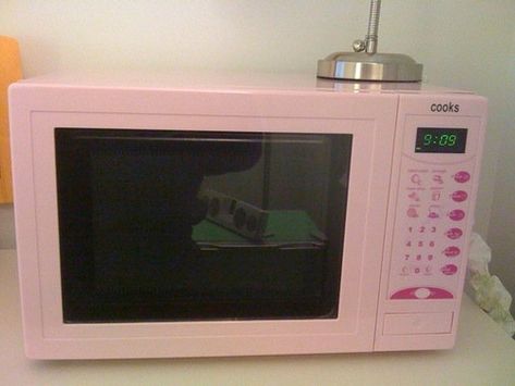 pink microwave | Flickr - Photo Sharing! Cute Microwave Aesthetic, Microwave Aesthetic, Microwave Pink, Pink Appliances, Pink Microwave, Cute Microwave, Pink Kitchen Appliances, Pink Tv, Pink Laundry Rooms