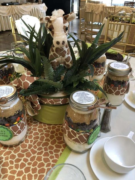 Giraffe Party Decorations, Giraffe Baby Shower Centerpieces, Giraffe Party Ideas, Safari Centerpieces Baby Shower Ideas, Zoo Animal Baby Shower Ideas, Giraffe Baby Shower Theme Boy, Giraffe Themed Baby Shower Ideas, Giraffe Baby Shower Theme Girl, Giraffe Centerpieces