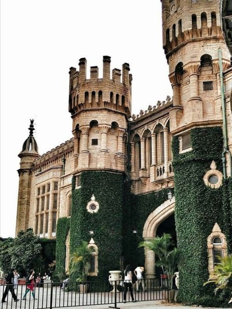 Bangalore Palace Bangalore Aesthetic, Bangalore Palace, Bangalore Days, What A Beautiful World, Human Figures, Indian Wedding Photos, Asia Destinations, Perspective Drawing, Amazing Drawings